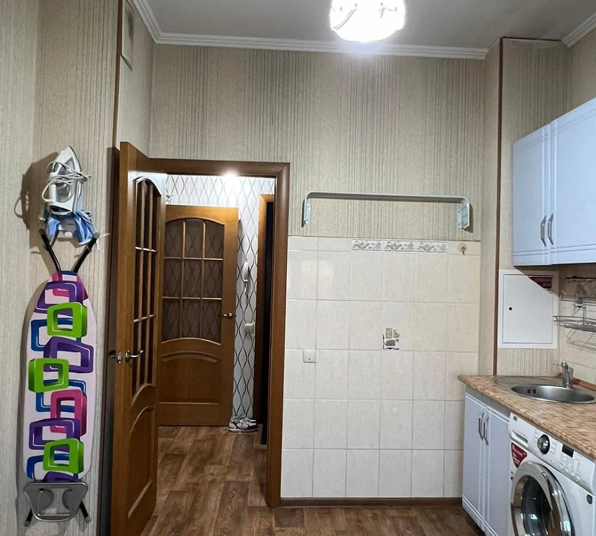 Apartment Квартира На Ауэзова-Мынбаева Рядом Со Станцией Метро, От 2Х Ночей Almaty