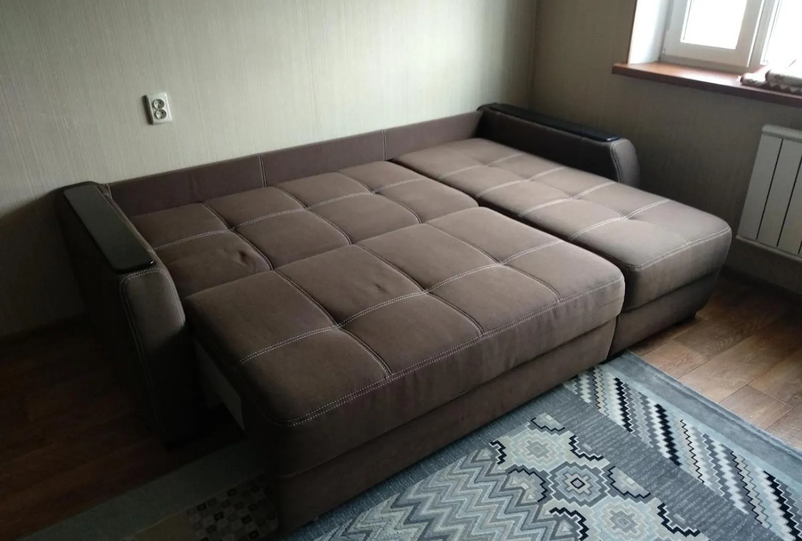 Apartment Квартира На Ауэзова-Мынбаева Рядом Со Станцией Метро, От 2Х Ночей Almaty